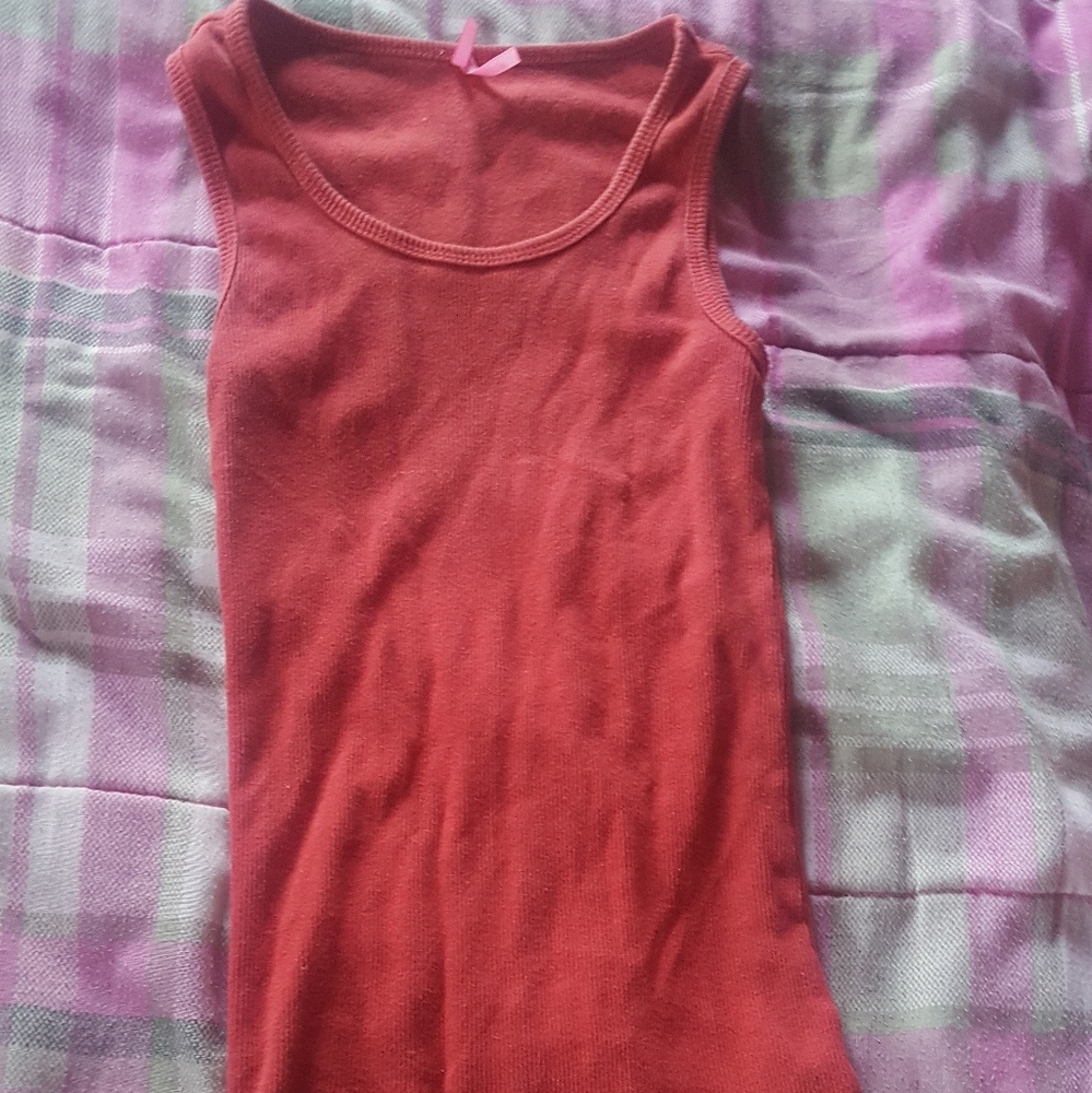 Red Ribbed Knit Tank Top - Picture 2 of 2
